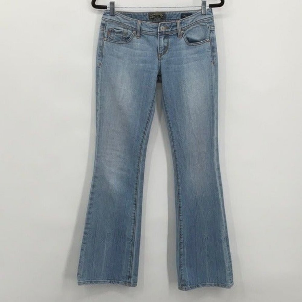 Seven7 Flare Jeans Light Wash Size 25